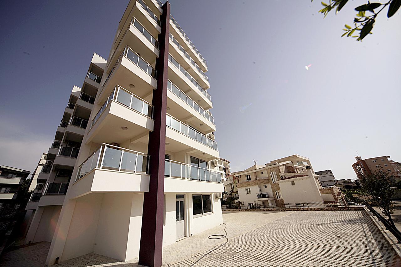 Sea Star Apartment Dobra Voda Eksteriør billede