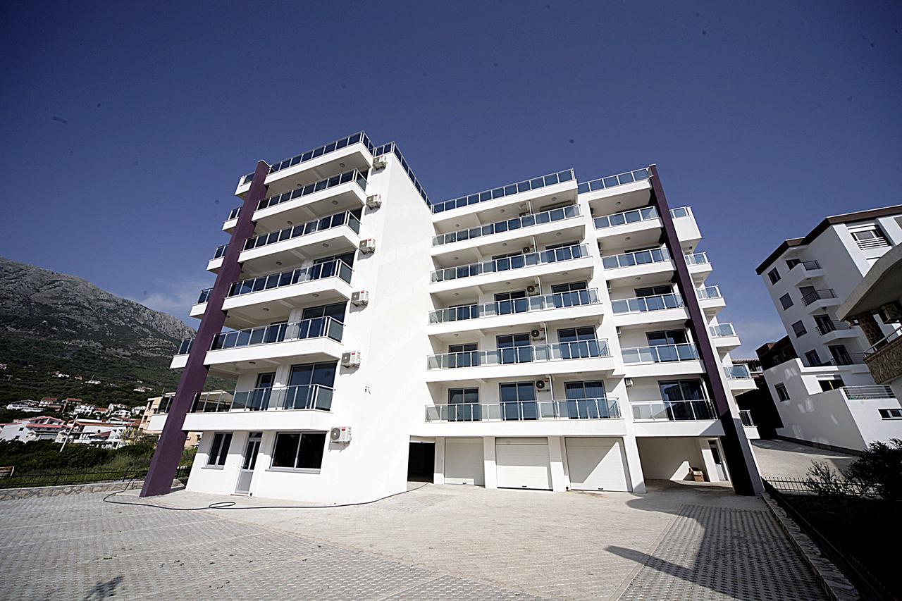 Sea Star Apartment Dobra Voda Eksteriør billede