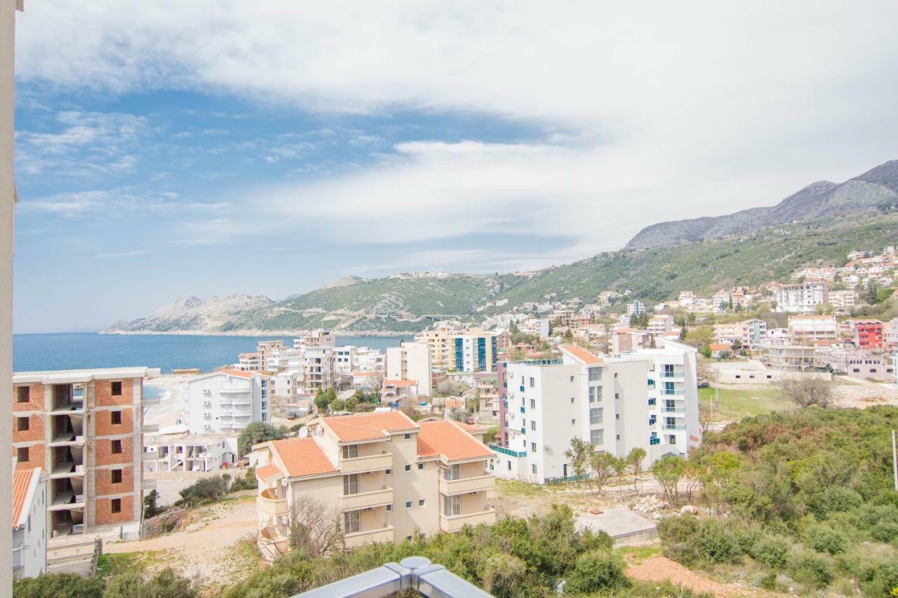 Sea Star Apartment Dobra Voda Eksteriør billede